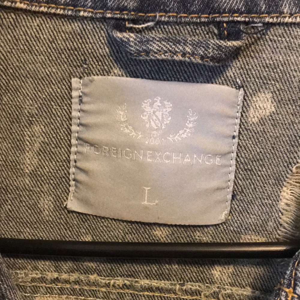 Jean jacket - Picture 2 of 6